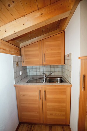 Apartemen Keluarga, balkon, pemandangan gunung | Interior