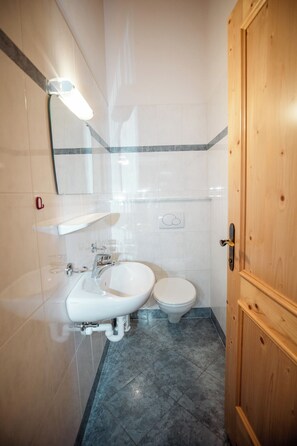Bathroom - Apartment Ferienwohnungen Grossberghütte (Rio di Pusteria)