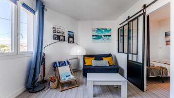 1 habitación, tabla de planchar con plancha y wifi