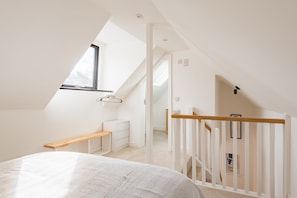 1 chambre, bureau, fer et planche à repasser, Wi-Fi