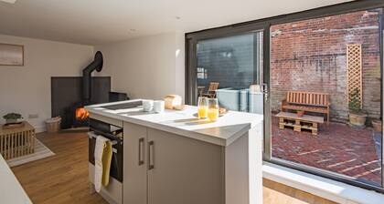 Crafters Cottage, Sandwich