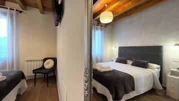 2 bedrooms, iron/ironing board, travel crib, WiFi (free)