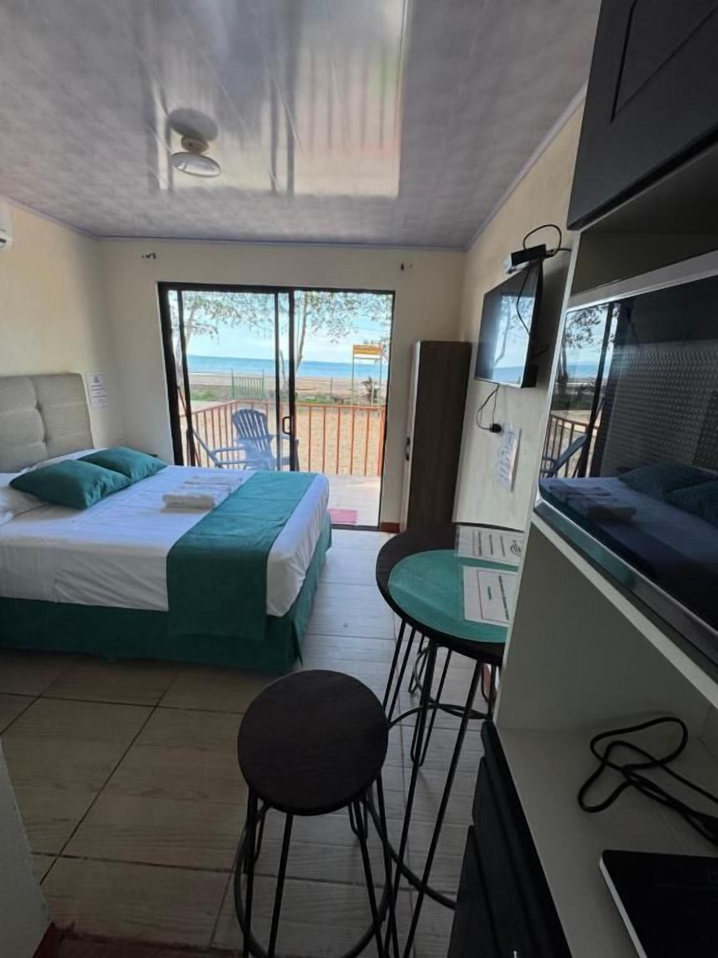 Departamento, balcón, vista al mar