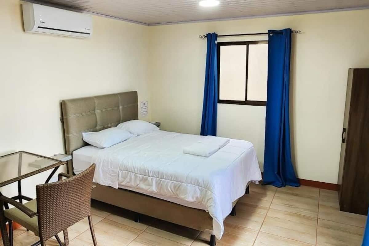 Appartement Confort, balcon, vue sur la mer | AccĂšs au Wi-Fi (inclus)