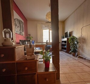 Interior - LOFT IN OLD TOWN OF CUENCA.LA MANGANA WINDOW. IN THE HISTORICAL CENTER. (Cuenca)