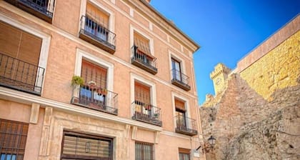 LOFT IN OLD TOWN OF CUENCA.LA MANGANA WINDOW. IN THE HISTORICAL CENTER.