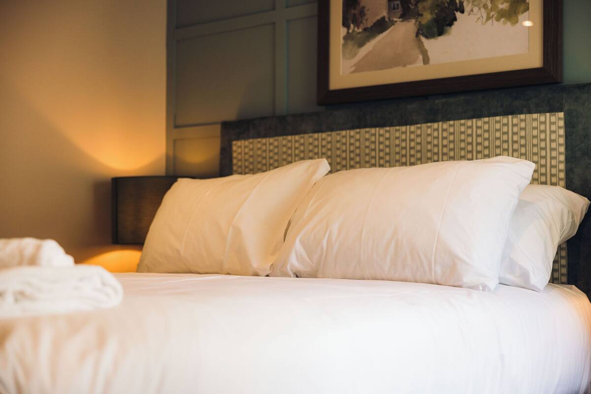 Standard Double Room | Bed sheets