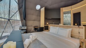 Room - Bel Air Tremblant DÔME CLASSIQUE: 1 LIT KING, JACUZZI ET SAUNA-450PI (La Conception)