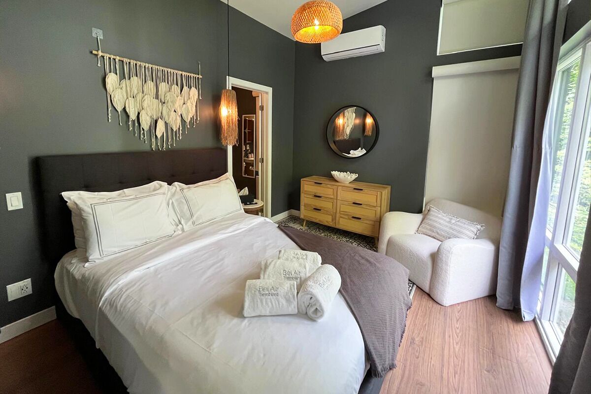 2 chambres, fer et planche à repasser, Wi-Fi gratuit, draps fournis
