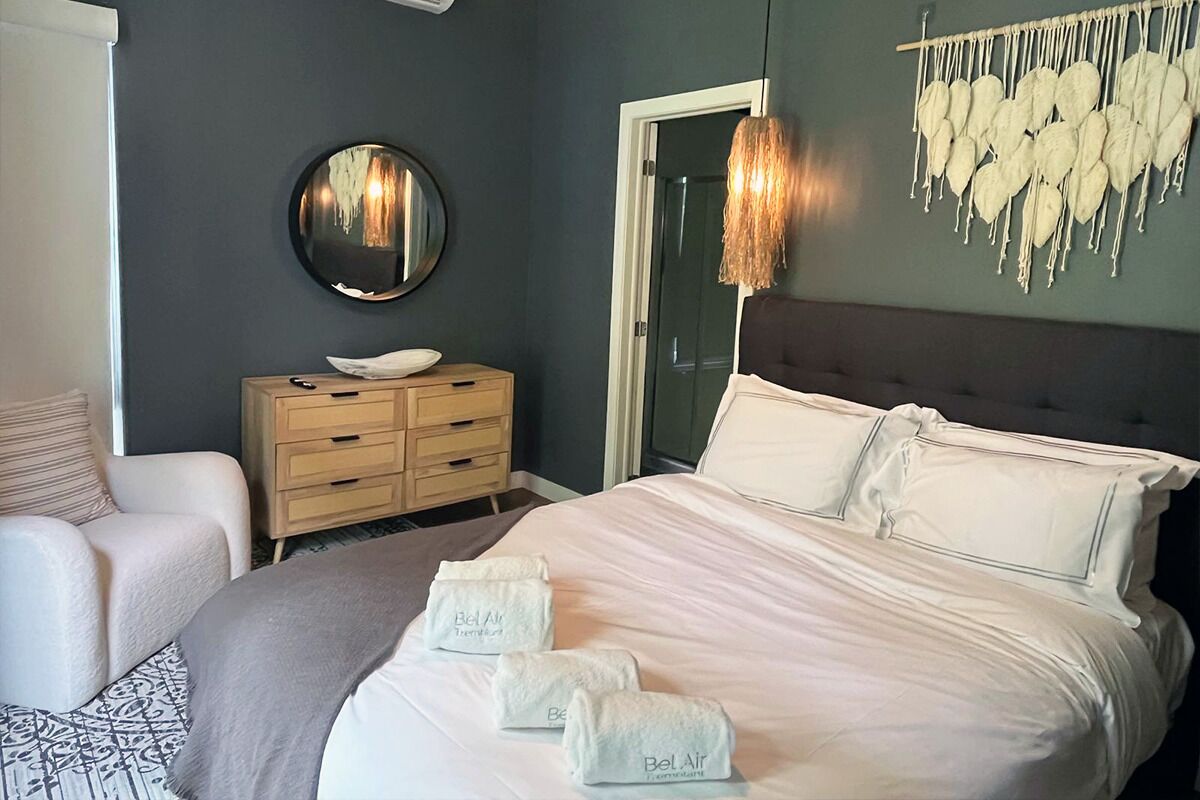 2 bedrooms, iron/ironing board, free WiFi, bed sheets