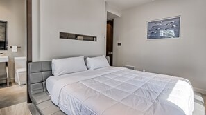 4 habitaciones, tabla de planchar con plancha y wifi gratis 