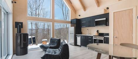 Fridge, microwave, oven
