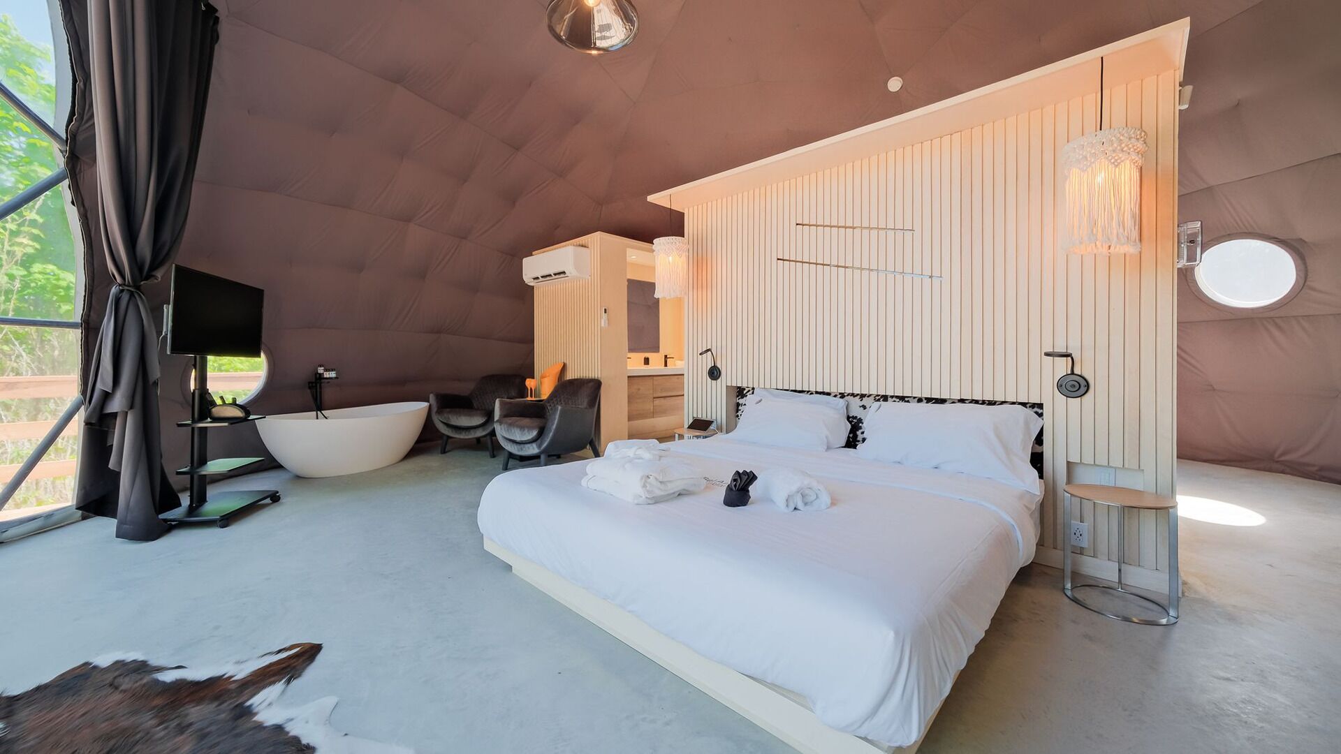 1 chambre, fer et planche à repasser, accès au Wi-Fi (inclus)