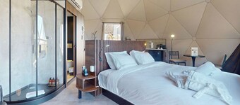 Bel Air Tremblant GLASS DOME : 1 LIT KING, JACUZZI, SAUNA - 385PI