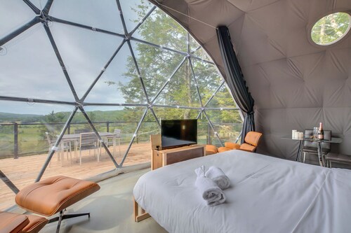 Bel Air Tremblant DÔME CLASSIQUE VUE :  1 LIT KING, JACUZZI, SAUNA, VUES-450PI