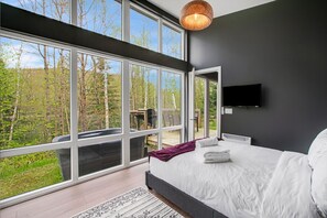 Room - Bel Air Tremblant MONARQUE : 2 CHAMBRES, JACUZZI (La Conception)