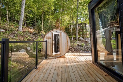 Bel Air Tremblant DOUBLE ANTARCTICA : 2 CHAMBRES, JACUZZI, SAUNA