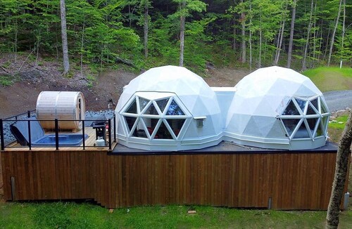 Bel Air Tremblant TWIN DÔME : 1 CHAMBRE, JACUZZI, SAUNA