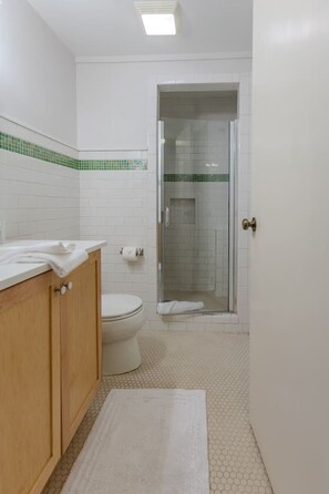 Hair dryer, towels - POOL! Ski/walk on/off, King beds, Hot Tub (Stratton)