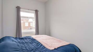 1 bedroom, individually decorated, individually furnished, free WiFi