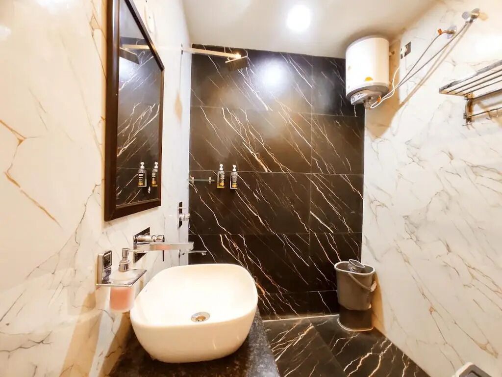 Shower, towels, soap, shampoo