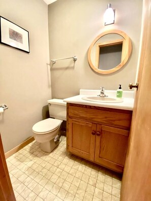Hair dryer, towels