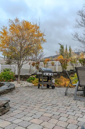 Terrace/patio - Stratton walk on/off, King beds, FP, hot tub, pool, sauna! (Stratton)