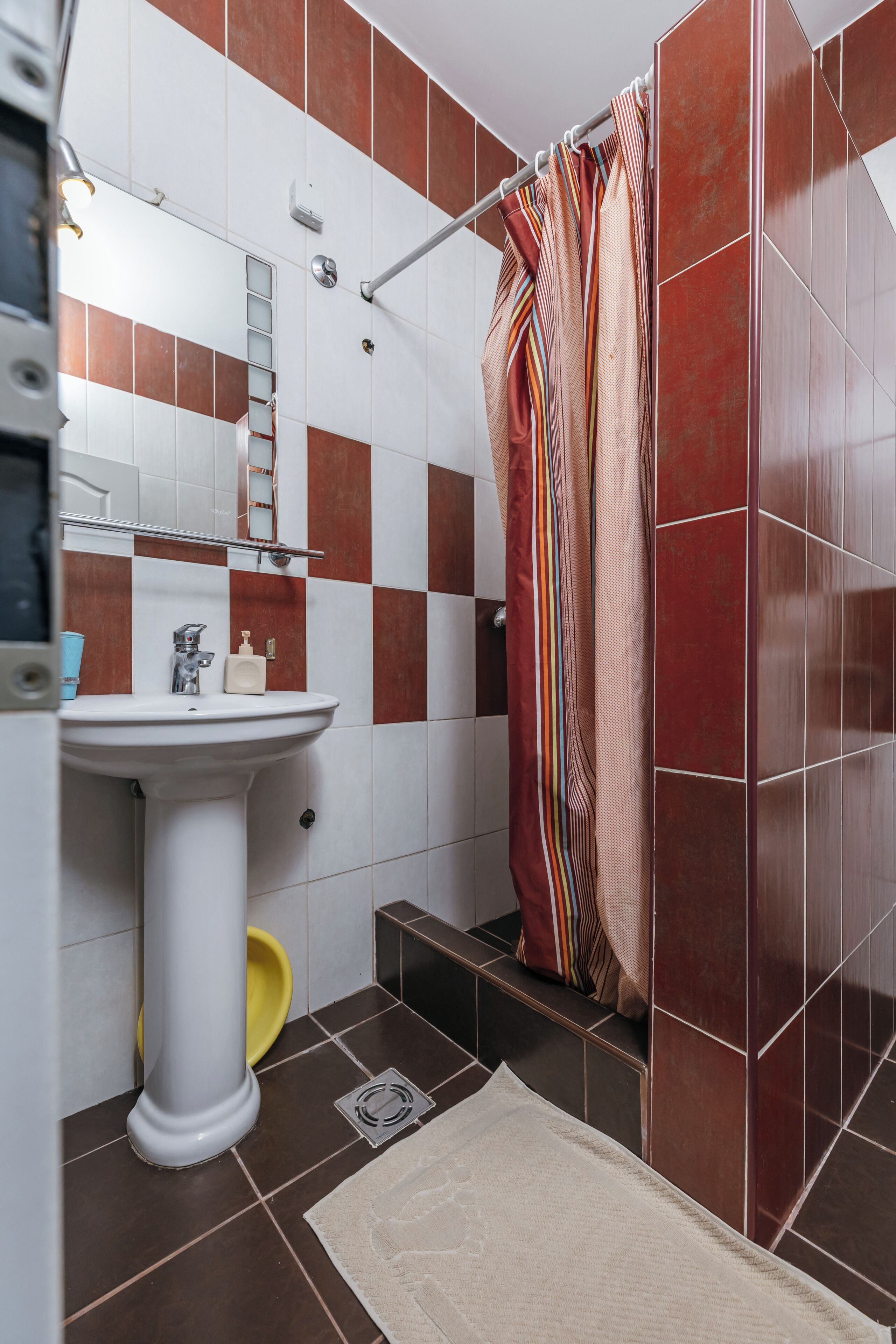 Basic Double Room, Balcony, Partial Sea View | Bathroom