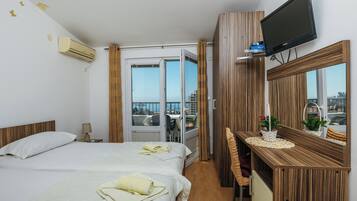 Standard Apartment, 1 Bedroom, Sea View | Iron/ironing board, free WiFi, bed sheets