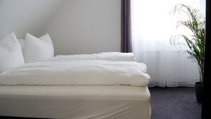 1 chambre, fer et planche Ă repasser, Wi-Fi, draps fournis