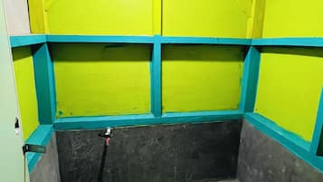 Kamar Double Standar | Kamar mandi | Shower