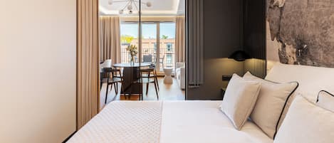 Apartment (24/83)