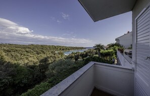Property grounds - Petra Sea View Apartment 4 (Kampor)
