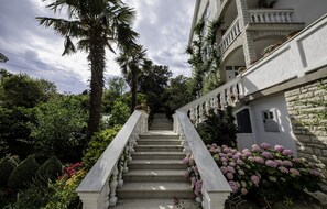 Property grounds - Petra Sea View Apartment 5 (Kampor)