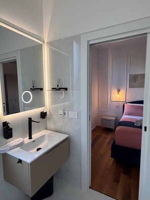 Bathroom - The Silk Rooms B&B (Reggio Calabria)