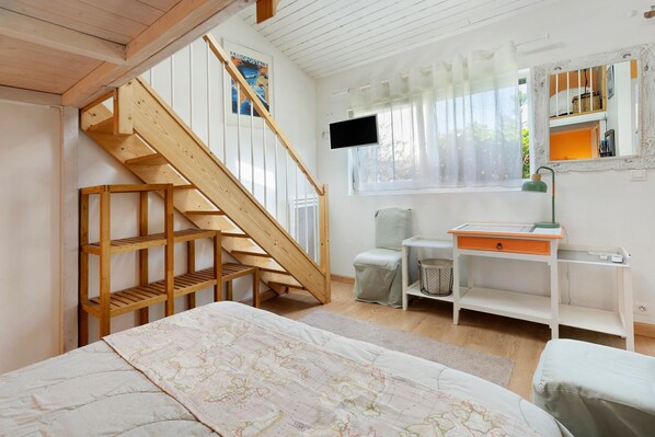 1 bedroom, WiFi, bed sheets