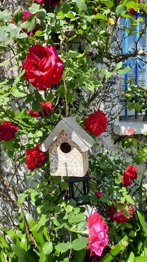 Exterior detail - La Caravelle - Courteline Guest Room with Shared Terrace and Wi-Fi (Saint-Herblain)