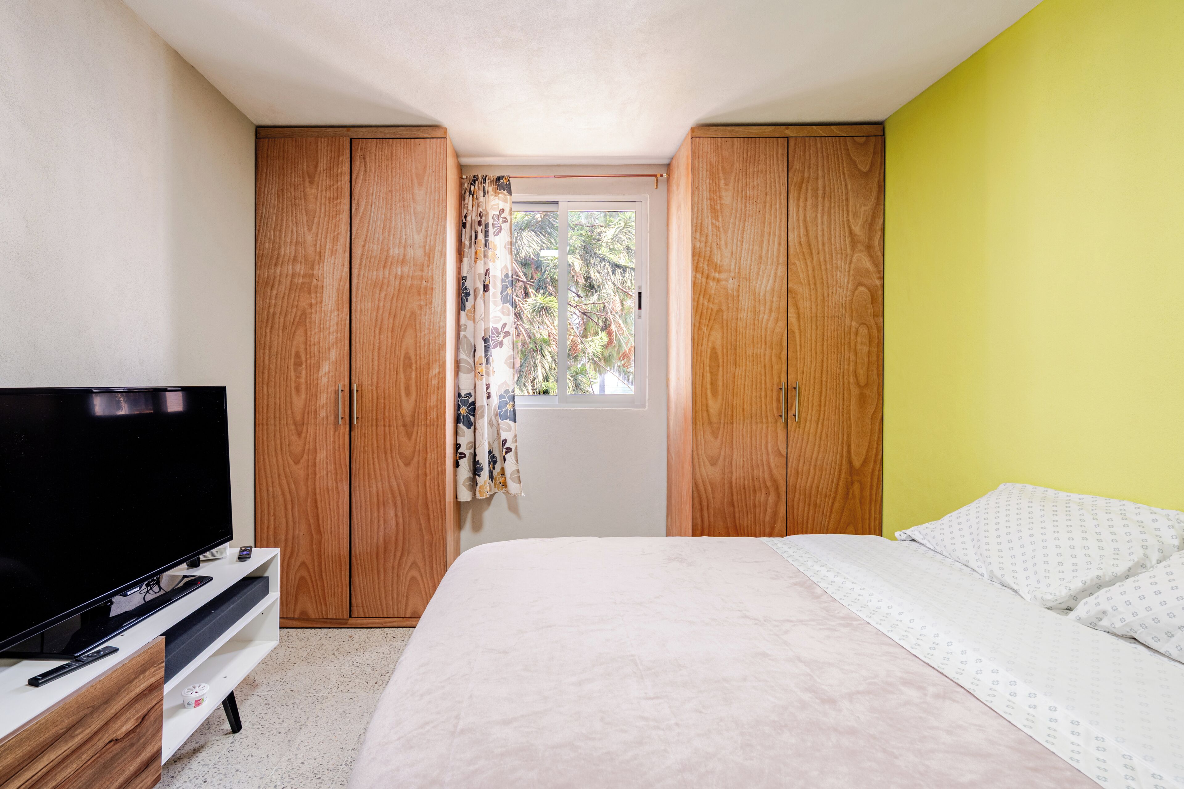 2 chambres, fer et planche à repasser, Wi-Fi gratuit, draps fournis