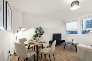 Dining - City Point Aberdeen by Guestz (Aberdeen)