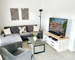 Living area - SeeZeit - Holiday apartment in the Seepark Nordhorn (Nordhorn)
