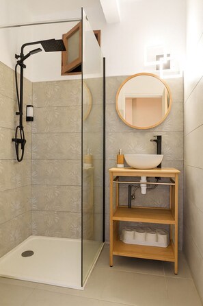 Towels, soap, toilet paper - A breath of fresh air (Fort-de-France)