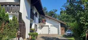 Exterior - Sunny Apartment Close to Salzburg (Piding)