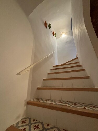 Renovated house with fireplace, next to hiking trails in a natural park