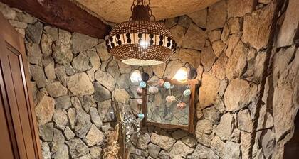 Renovated house with fireplace, next to hiking trails in a natural park