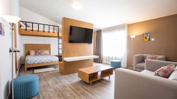 Deluxe Double Room | Blackout drapes, iron/ironing board, free WiFi