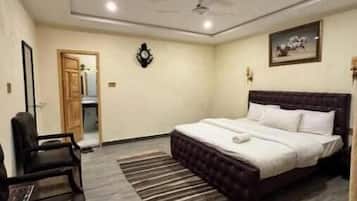1 bedroom, WiFi, bed sheets