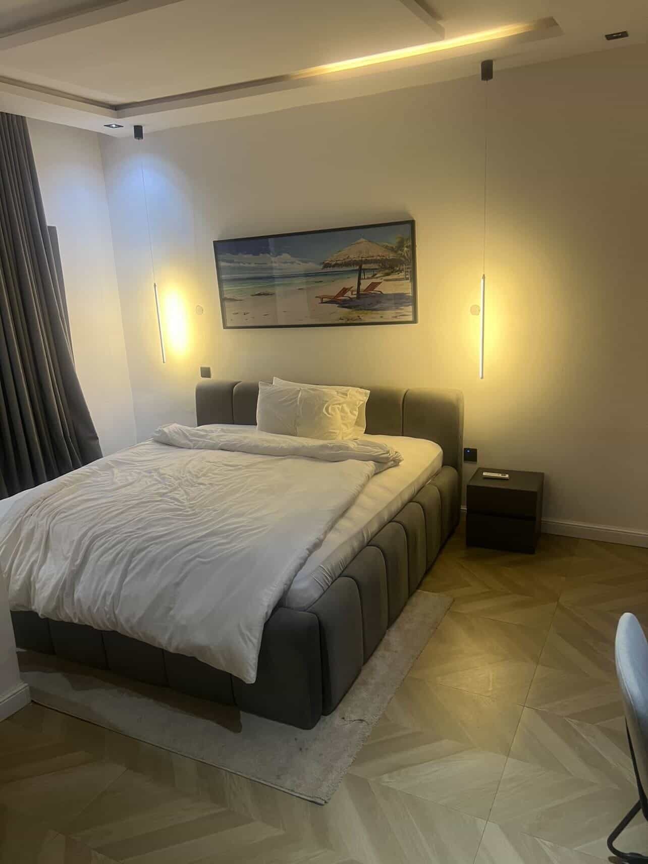 Comfort Room, Balcony