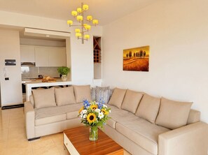TV - Beachfront- Sea View Holiday Home 105 (Durres)
