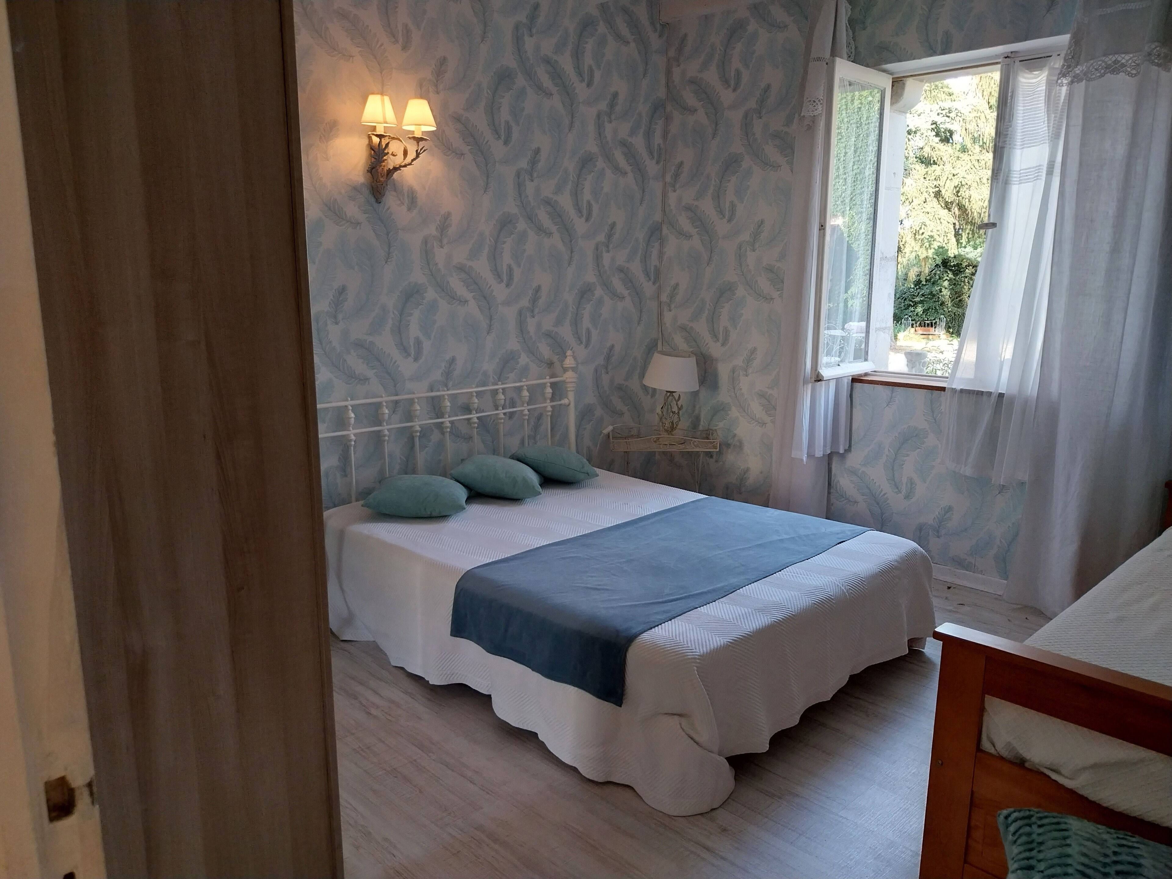 1 chambre, fer et planche à repasser, Wi-Fi