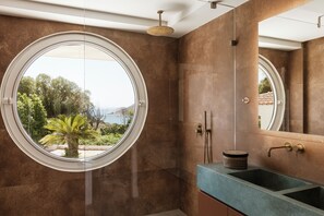 Superior Villa, Sea View | Bathroom - Rimi Luxurious Villa Sounio (Lavreotiki)